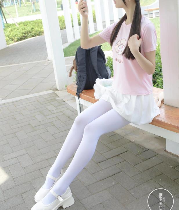 生煎团团 稚乖画册白丝萝莉侍奉写真资源合集下载[70P1V-0.99GB]