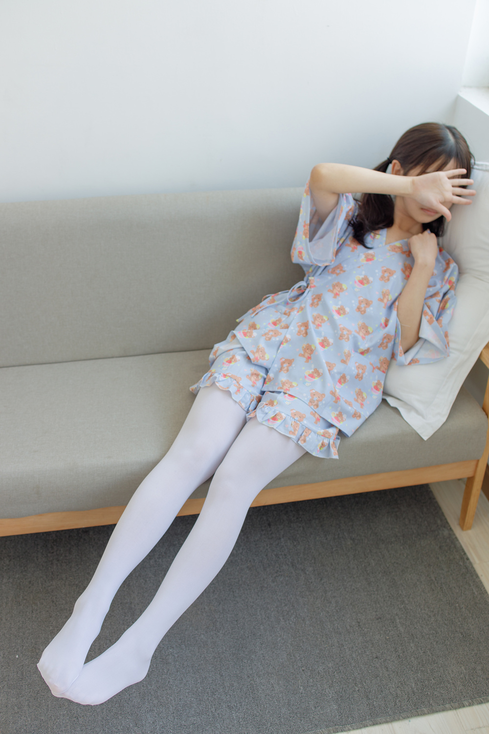 小香 森萝财团内部06白丝萝莉侍奉写真图集在线观看